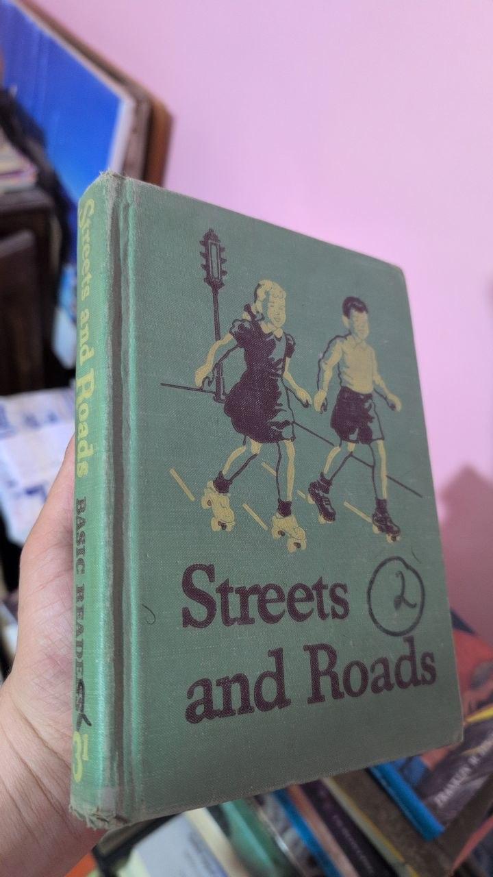 Streets and Roads (Basic Reader 2)