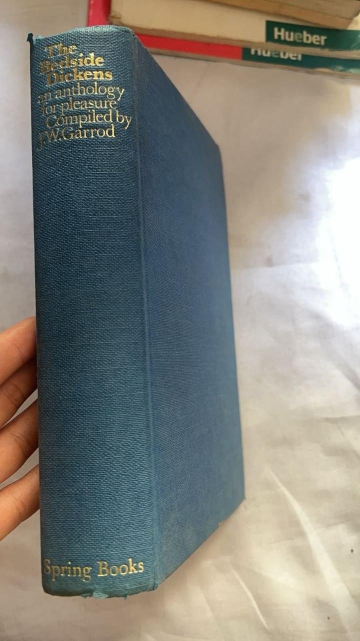The Bedside Dickens: An Anthology for Pleasure